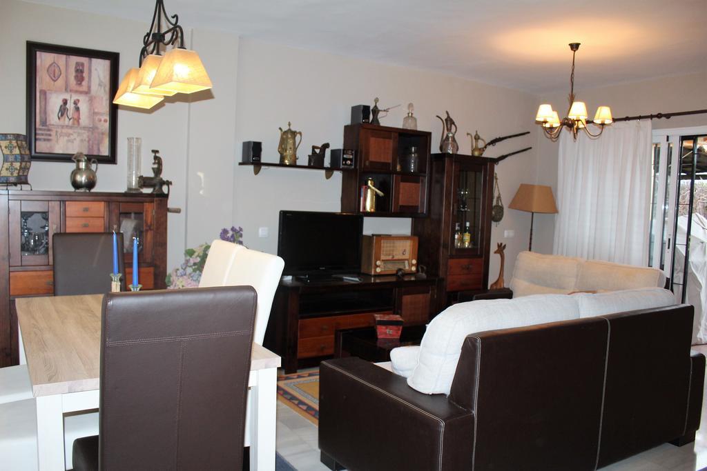 Jardines Del Golf Apartment *